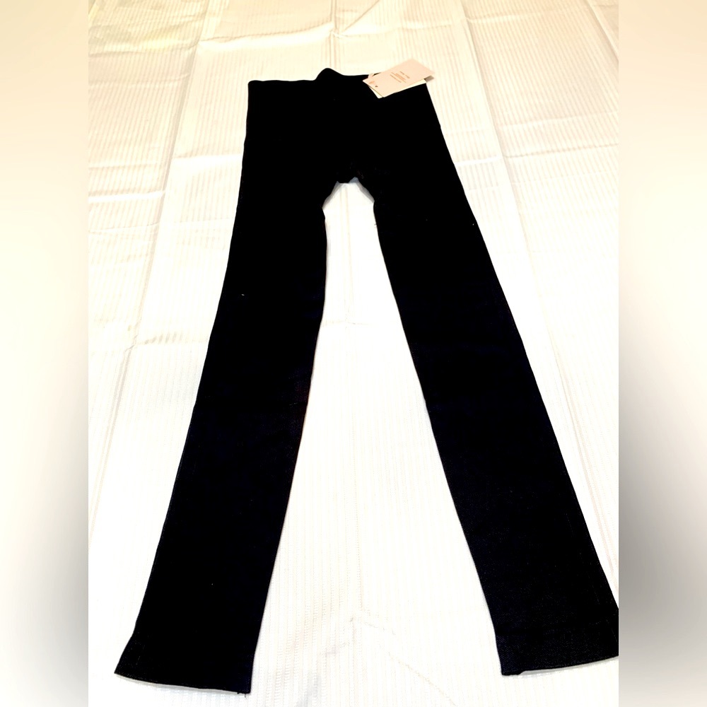 Spanx Women's Leggings Size XS Black RN 112121. NWT. Straight leg